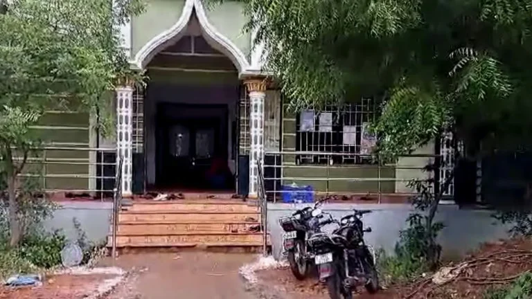 thenewsminute 2023 12 b343b9ef f3e9 4667 891b 1754bf26374d mosque 1200 211223