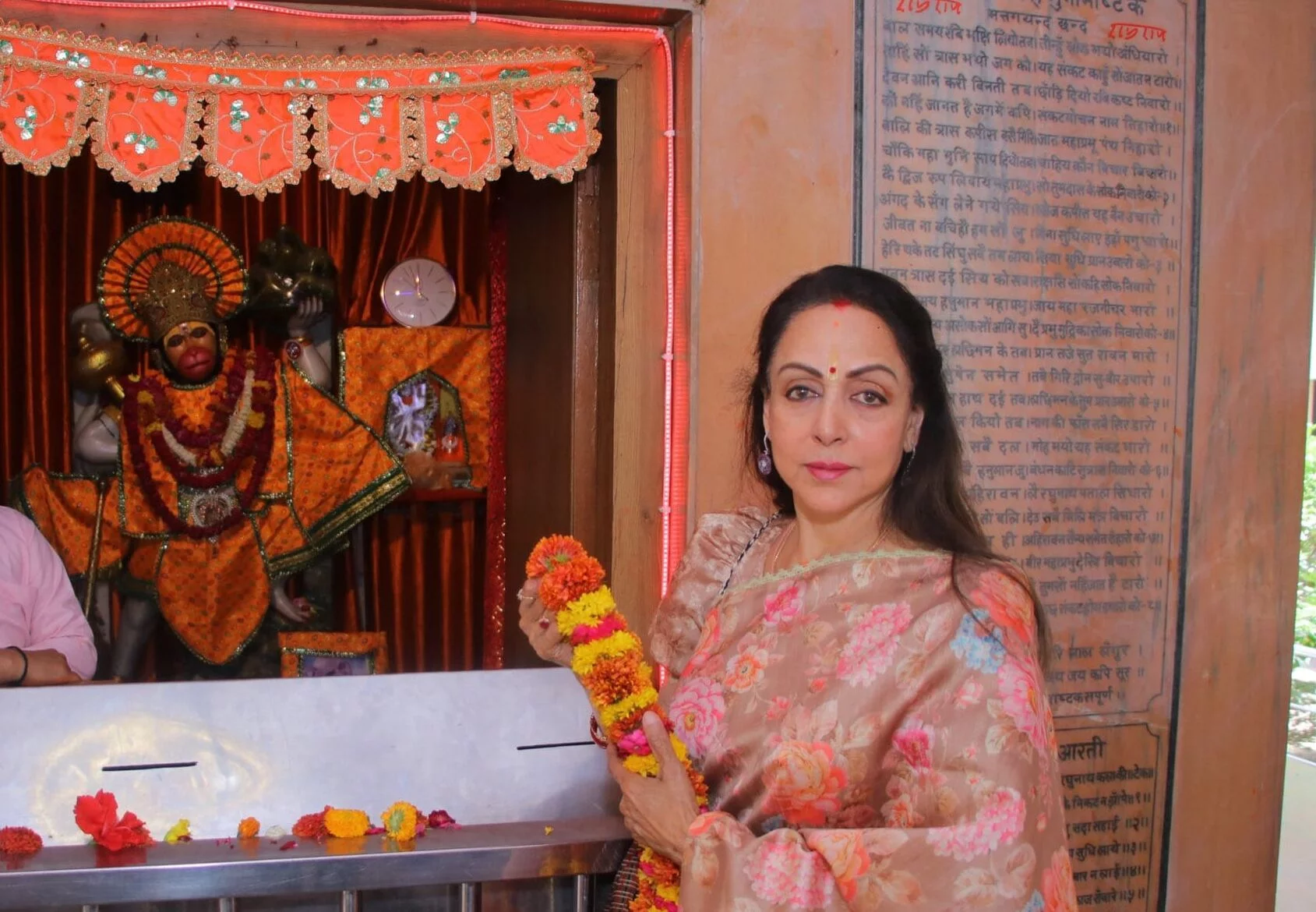 hema malini krishna gopi e1713434245790
