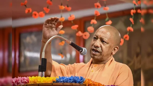 “No one dares to offer namaz on roads of UP,” Yogi in Maharashtra rally; Mics removed from mosques