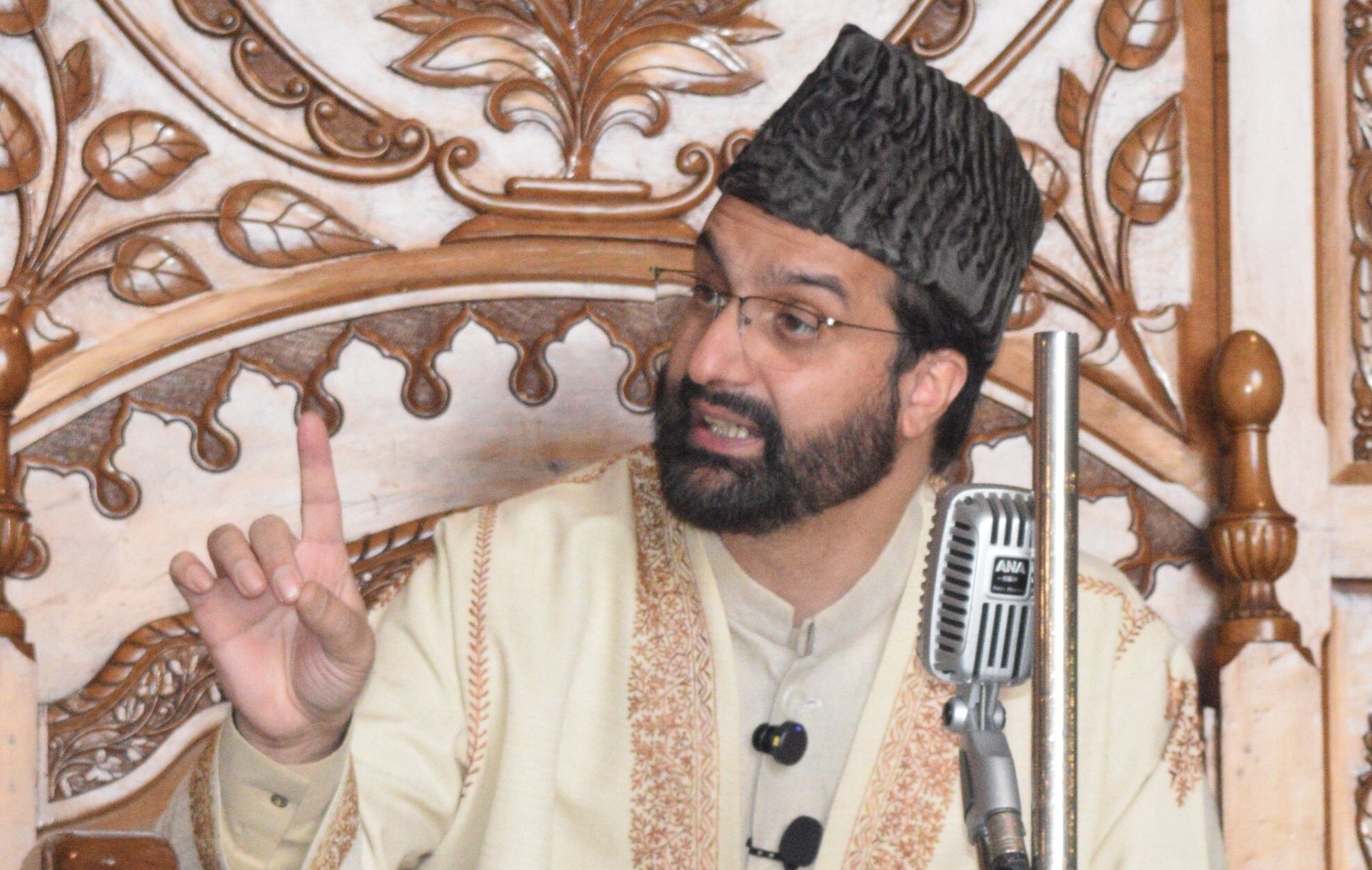 'Islam deplores such inhuman behavior': Mirwaiz Umar Farooq condemns Ganderbal attack