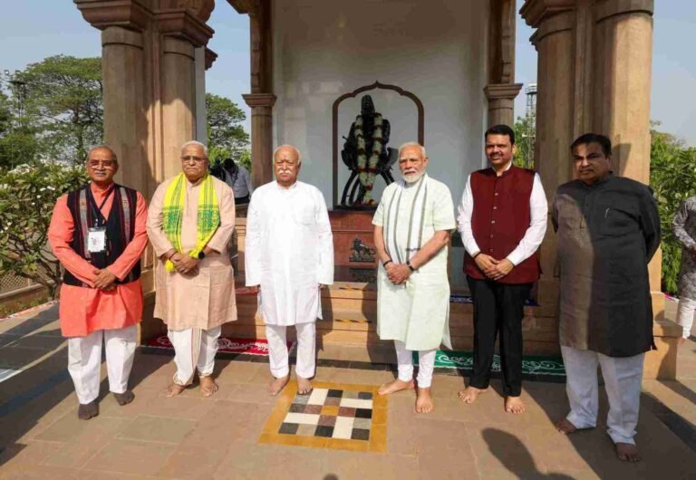 First Ever Visit First-Ever Visit by a Sitting PM to RSS HQ: Modi Pays Tribute to ...