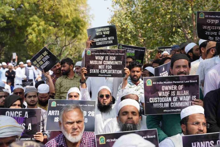 Madhya Pradesh Reconstitutes Waqf Board With Two Hindu Members, Congress Leader Objects