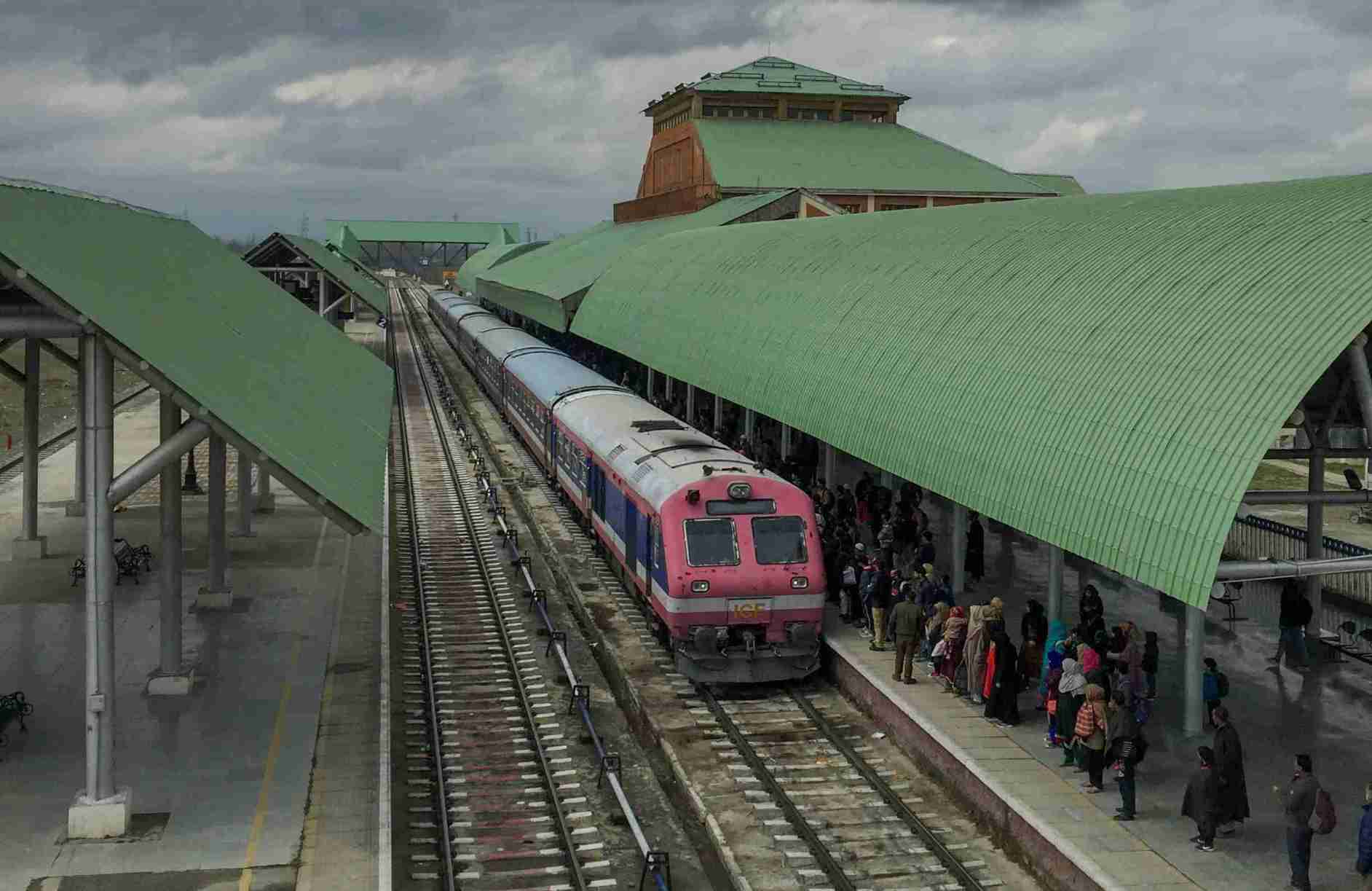 Kashmir train Delhi