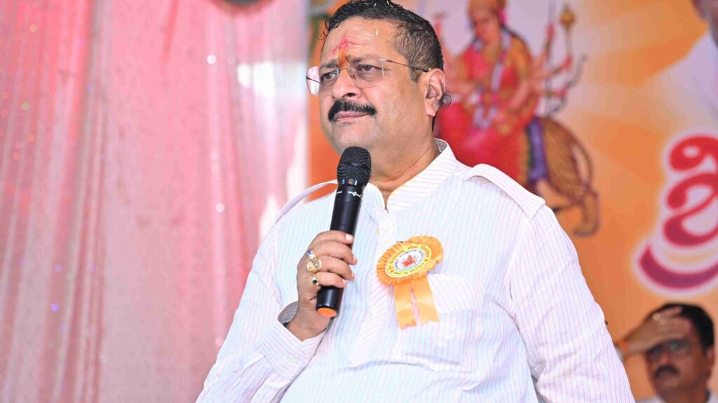 Basanagouda Patil Yatnal Hindu Muslim girls