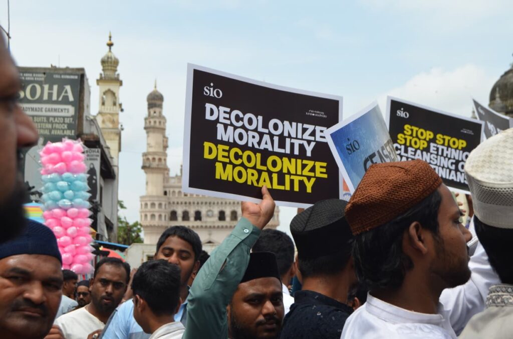 ‘India Must Take a Stand’: SIO Telangana Urges Ceasefire, Boycott of Israel at Charminar Protest 60 gaza hyderabad protest SIO