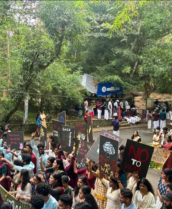 At Kerala's MG University, Onam Celebrations Turn Into Platform for Palestine Solidarity 60 onam kerala palestine protest