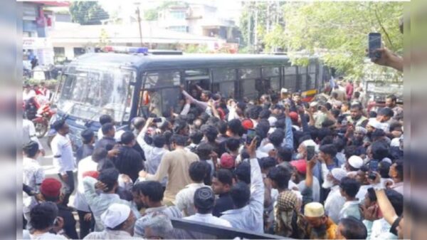 ‘We Will Fill the Jails, Not Give Up Our Faith’: 2,000 Detained in Jalgaon’s Peaceful Anti-Waqf Act Stir 6 Jalgaon