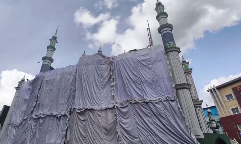 mosque 780x470 1 Hyderabad,Durga Idol,Durga Puja