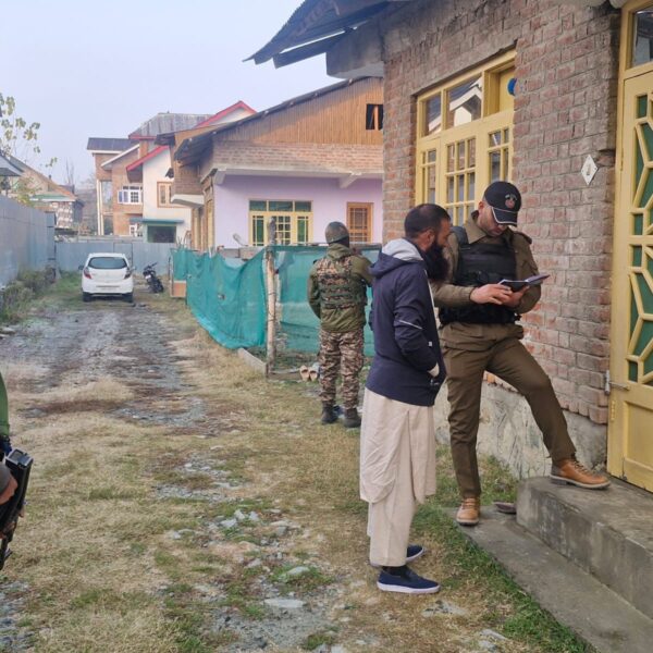 J&K Police Conduct Sweeping Raids Across Kulgam, Sopore, and Shopian Targeting Jamaat-e-Islami