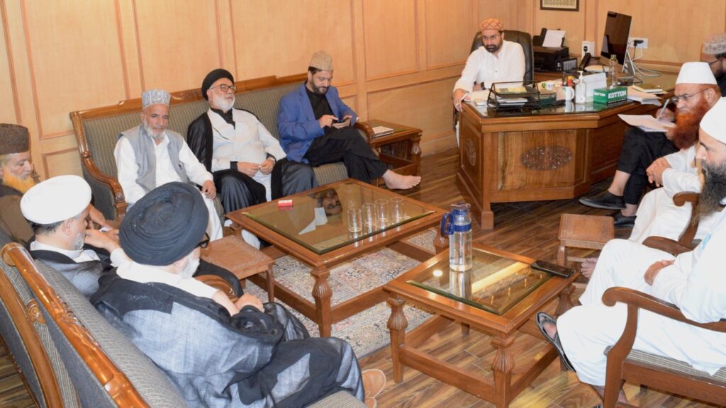 MMU Calls Vande Mataram Anniversary Order “RSS-Driven Hindutva Imposition” in Muslim-Majority Kashmir