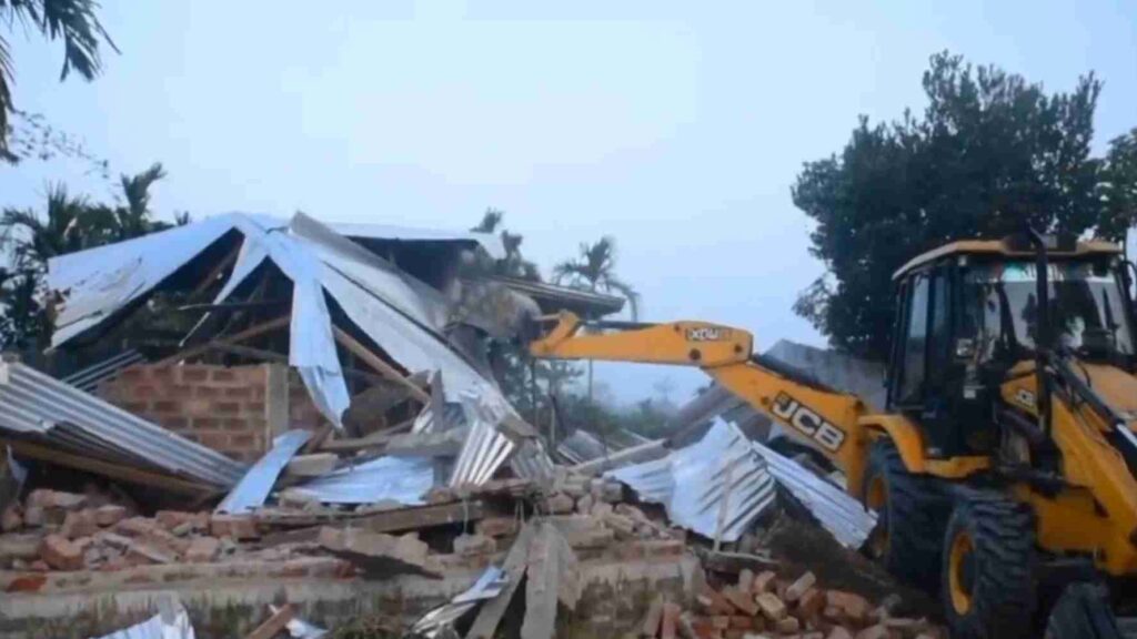 1,200 Bengali Muslim Homes Razed in Assam Evictions