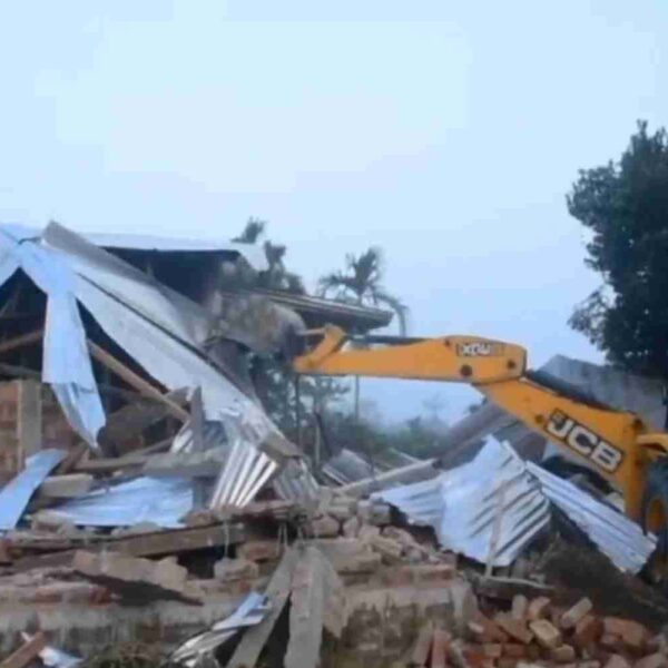 1,200 Bengali Muslim Homes Razed in Assam Evictions