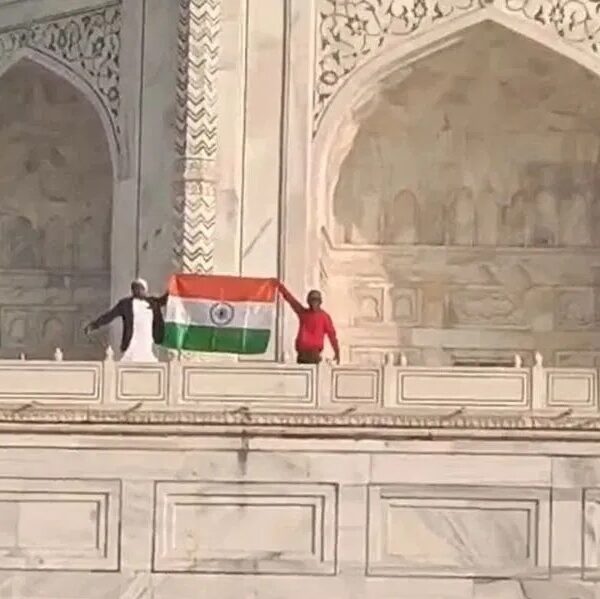 Republic Day: Hindu Mahasabha Hoists Flag at Taj Mahal