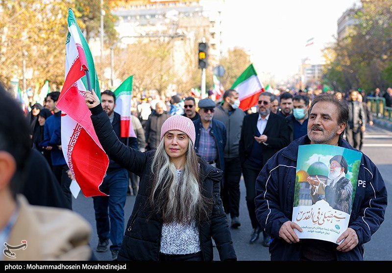 Thousands Rally Across Iran to Back Islamic Republic Amid Unrest