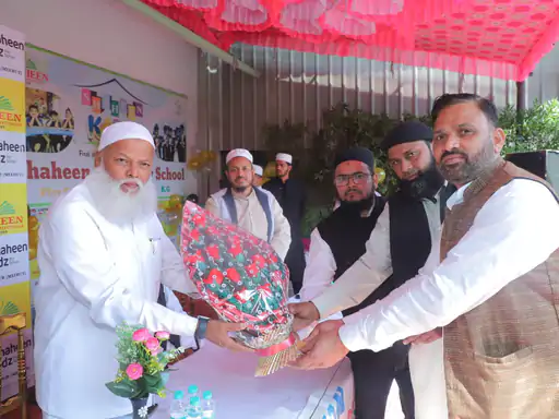 Dr Abdul Qadeer Addresses Taleem Karwan in Meerut