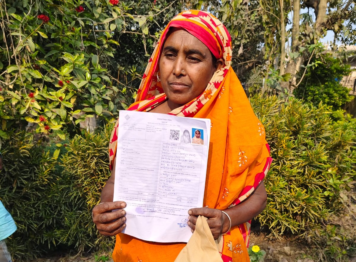 Over 70 voters in Murshidabad’s Kalikahara allege their names were wrongly targeted for deletion through Form 7 applications.