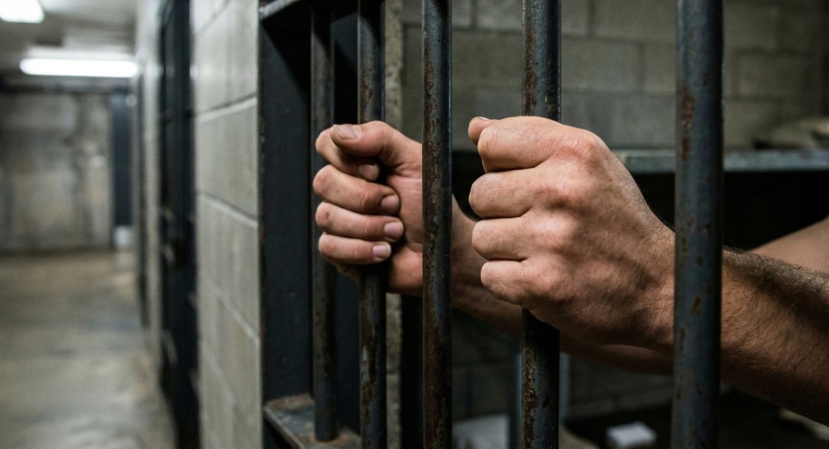 Maharashtra ATS arrested engineering student Ayan Sheikh for "sharing propaganda linked to JeM and ISIS on encrypted platforms."