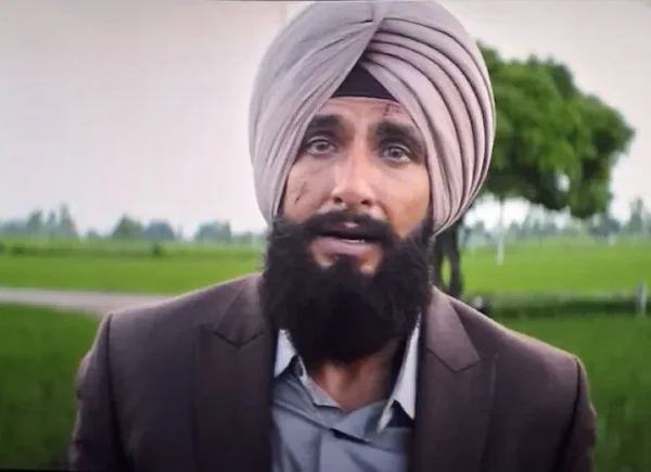 A fresh controversy has erupted around the upcoming film Dhurandhar: The Revenge, starring Ranveer Singh, after members of the Sikh community raised objections over a viral poster that they claim disrespects religious sentiments.