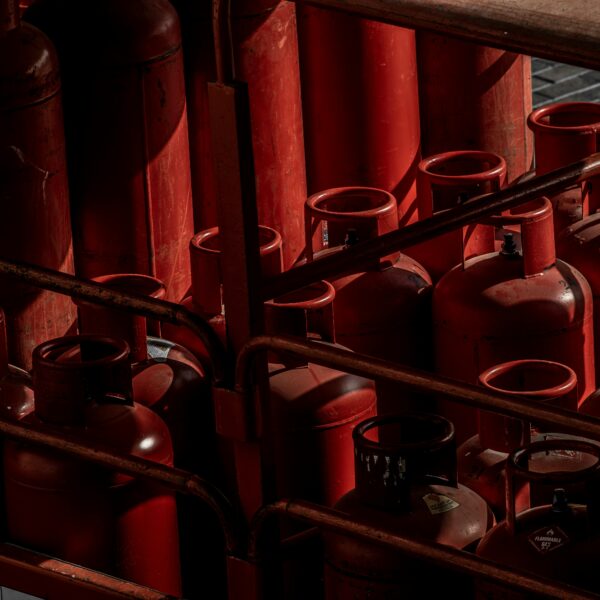 LPG Crisis in India: Restaurants Warn of Shutdowns as Gas Supply Shrinks