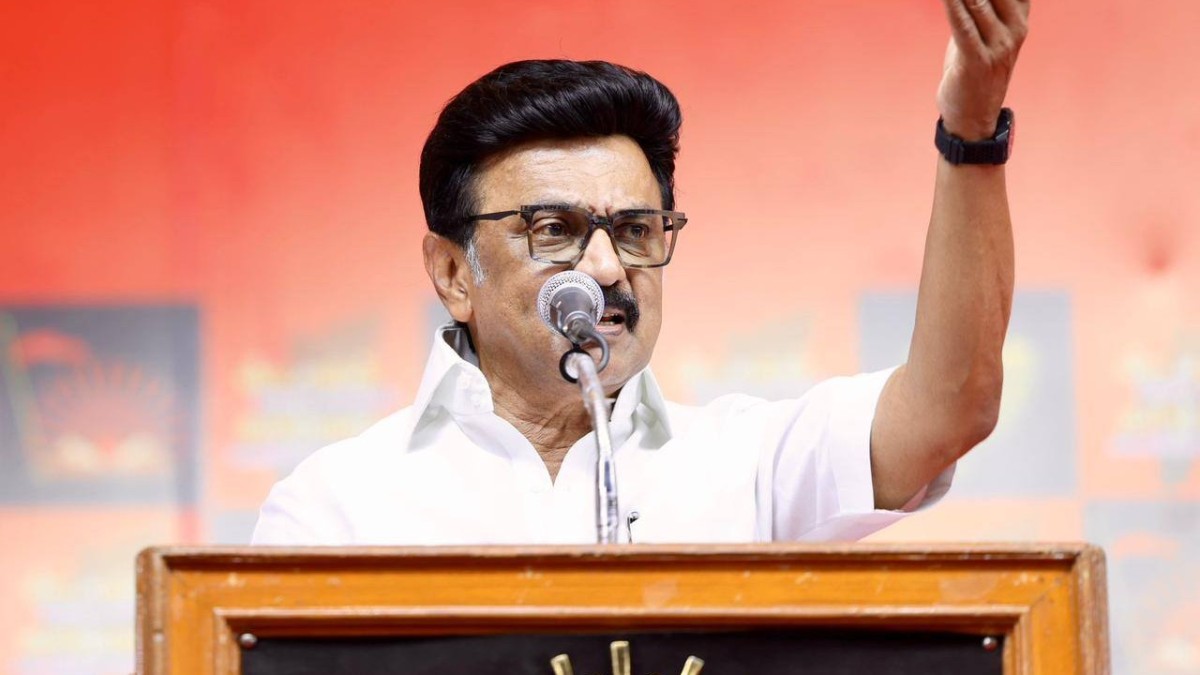 M. K. Stalin accuses BJP of “saffron lies” at rally in Tiruppatur.