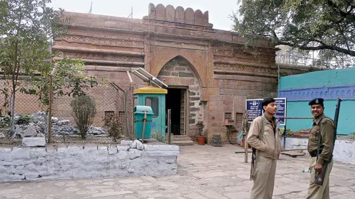 ASI Grants Unrestricted Hindu Access to Bhojshala-Kamal Maula Mosque Complex After MP High Court Declares Site a Temple