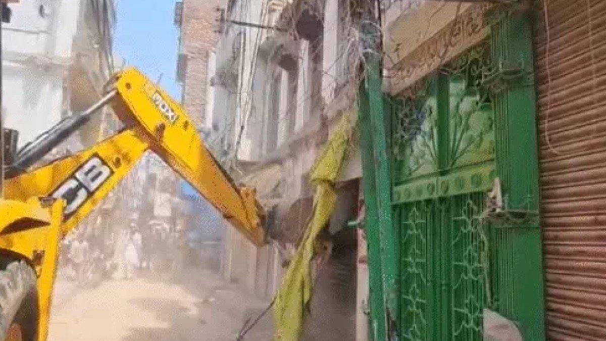 Varanasi’s Dalmandi Demolition Drive Resumes After Eid Al-Adha, Over 60 Buildings Razed So Far