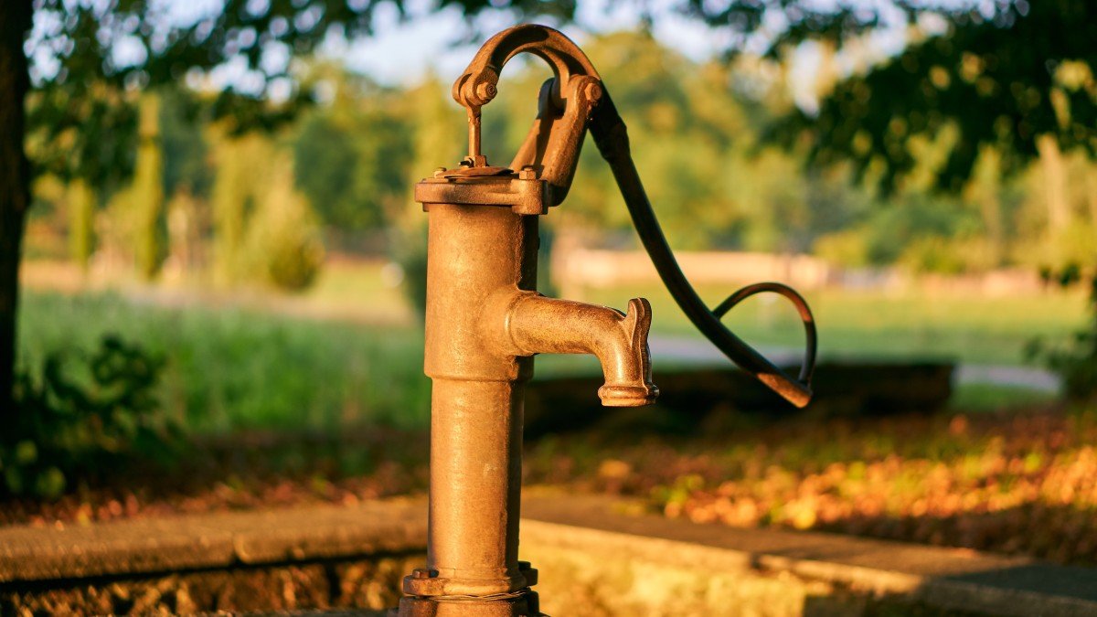 Kanpur: Dalit Teen Beaten, Stripped, Forced to Lick Shoe for Drinking Water from Handpump, Then 'Purify' Site with Ganga Water