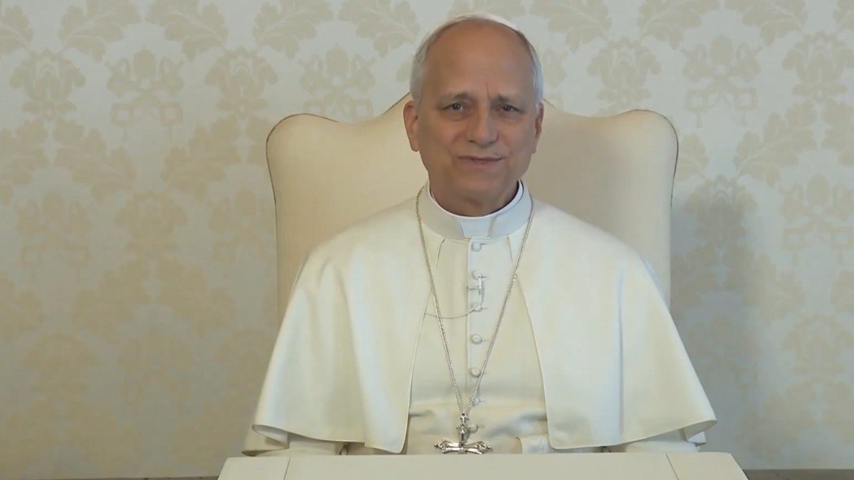 Pope Leo XIV Marks World Press Freedom Day, Condemns Attacks on Journalists