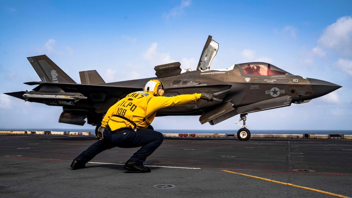 US Strikes Sites in Southern Iran as Qatar Talks Continue to End War