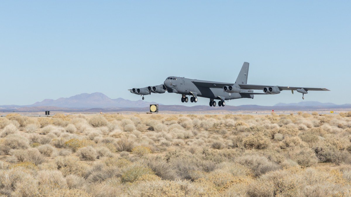 US Air Force B-52 Bomber Crashes After Takeoff in California, All 8 Crew Members Killed