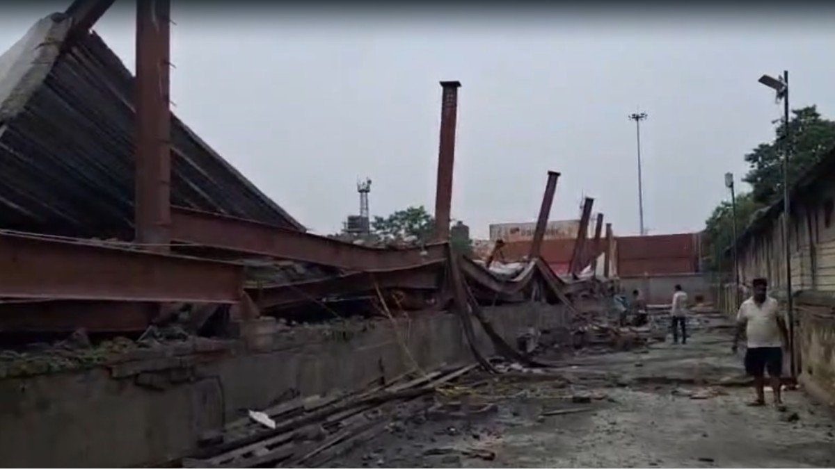 5 Dead, Dozens Trapped as Under-Construction Godown Collapses in Kolkata’s Taratala