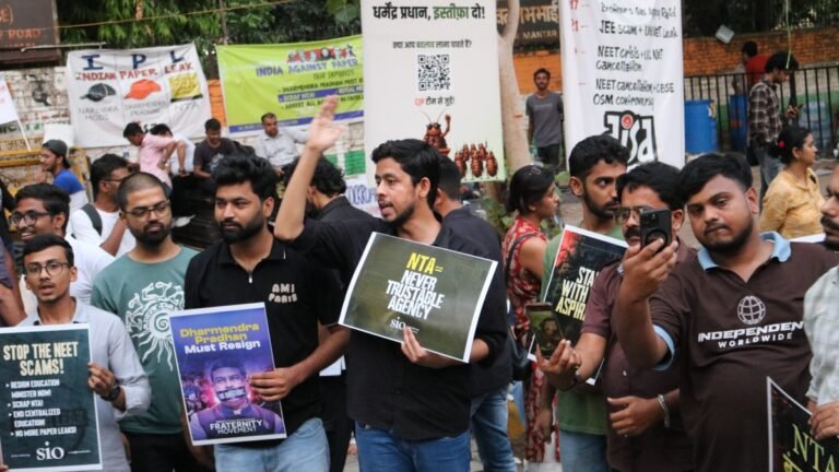 Should Muslims Support the Cockroach Janta Party? Yes, But Not Unconditionally