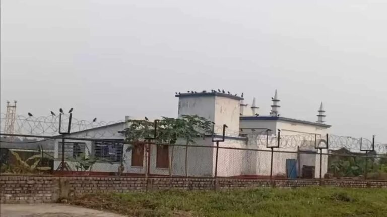 Congregational Prayers Suspended at 136-Year-Old Bankra Mosque Inside Kolkata Airport After Worshippers Denied Entry Passes