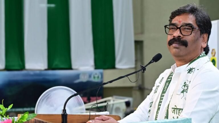 Jharkhand CM Hemant Soren Assures Protesting Students of Action After Police Crackdown