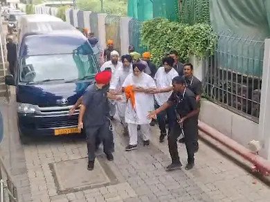 Sukhbir Singh Badal Attacked in Nanded, Injured in Hand; Assailant Detained