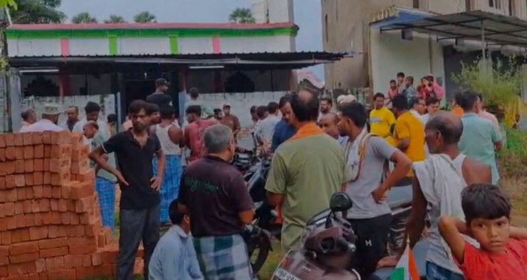 Bihar: Imam Stabbed to Death Inside Mosque in Gopalganj, Police Probe Underway