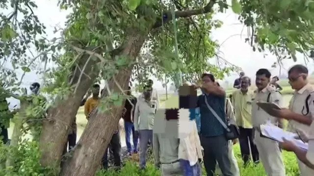 Two Young Men, Hindu and Muslim, Found Hanging From Same Noose in MP; Families Allege Murder