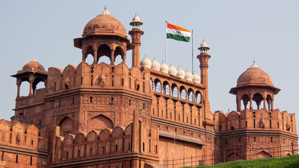 'Vande Mataram' to Be Played at Red Fort Independence Day Ceremony for First Time