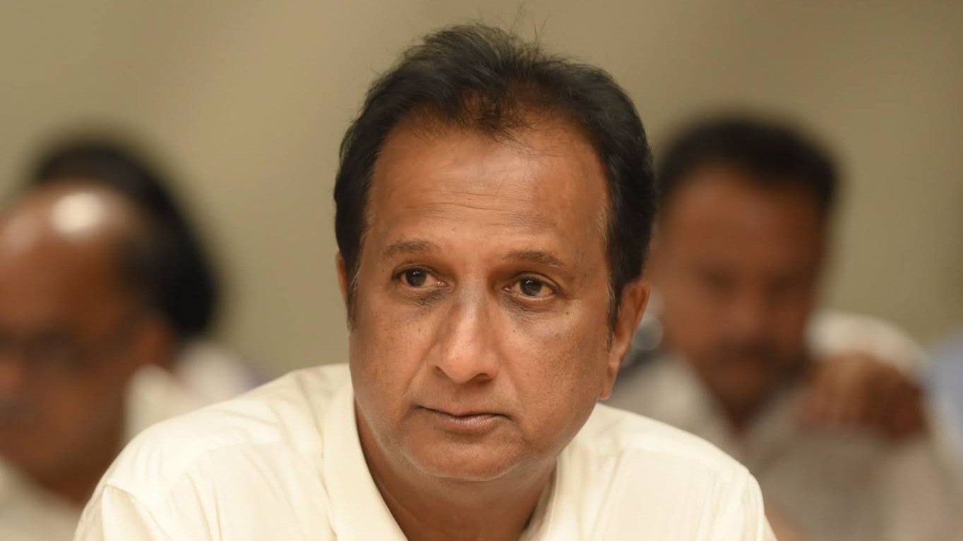 ‘BJP Is Not Bigger Than Gandhi, Patel’: Gujarat Congress MLA Refuses to Stand for Additional Vande Mataram Lines; BJP Slams Him