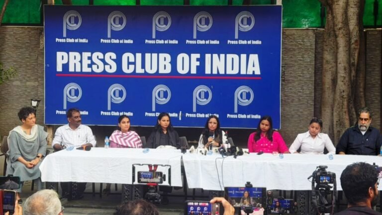‘We Are Not Going to Be Afraid’: Journalists Protest FIR Against Pooja Mathur Over Saharanpur Reporting