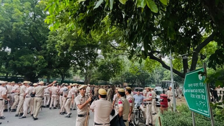 Delhi Crackdown: 4,000–6,000 Detained as Opposition Leaders, Students and Journalists Targeted
