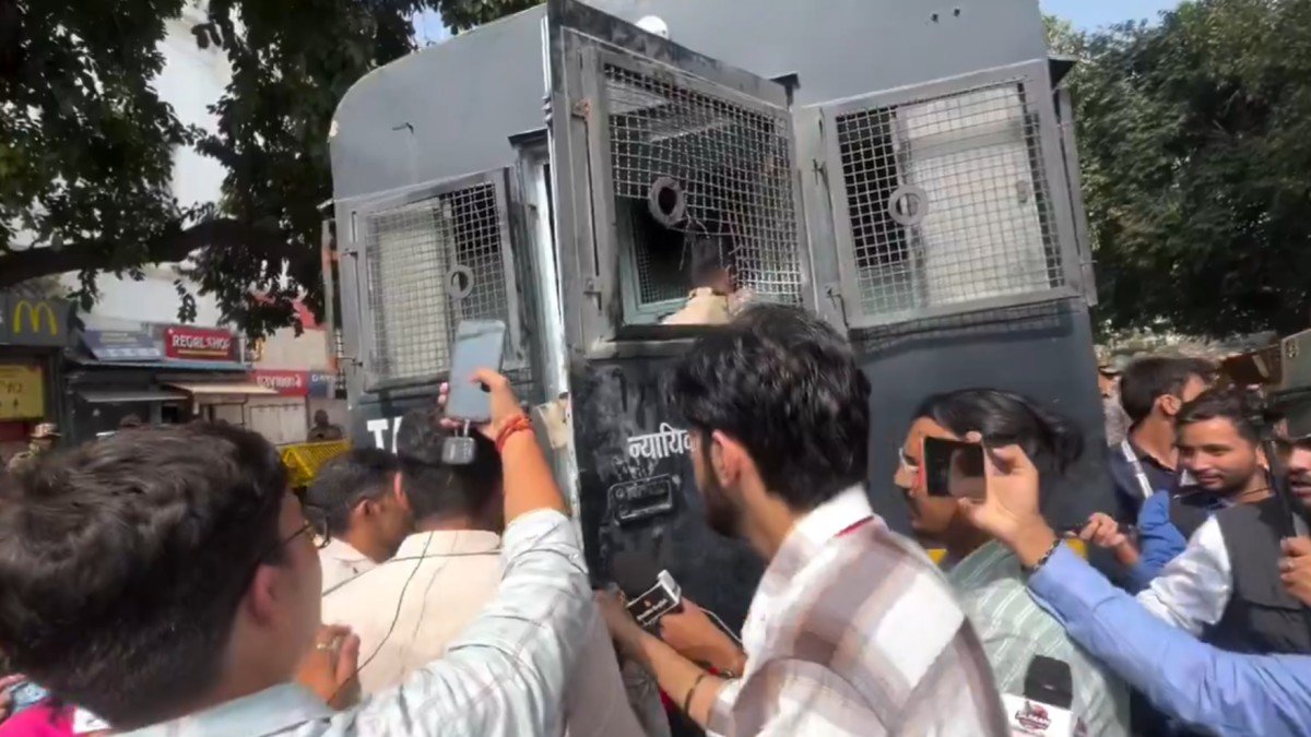 Delhi: Journalists From Newslaundry, Navbharat Times, The Wire Reportedly Detained at CJP Protest