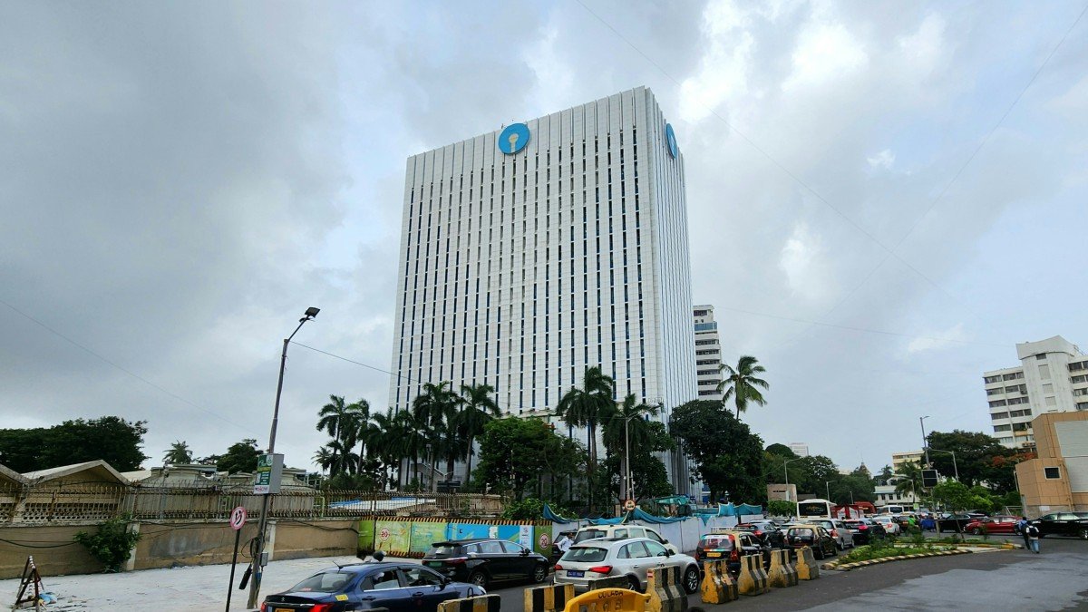 SBI Confirms Cyberattack, 3,897 Customer Records Found on Dark Web