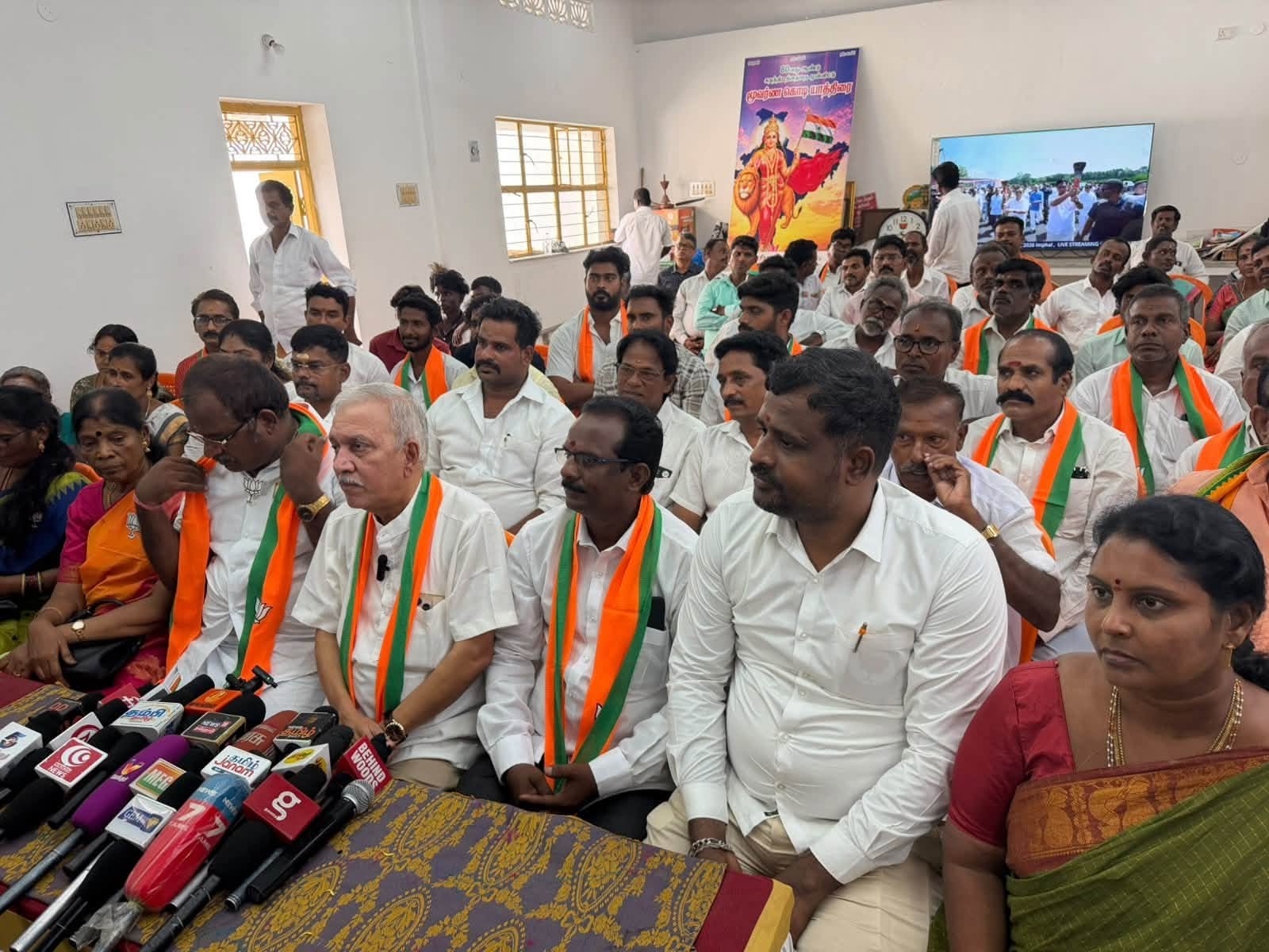 Muslim Aide’s Entry Into Tamil Nadu Temple Sparks Row, BJP Demands Ministers’ Apology